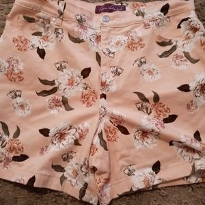 Women shorts
